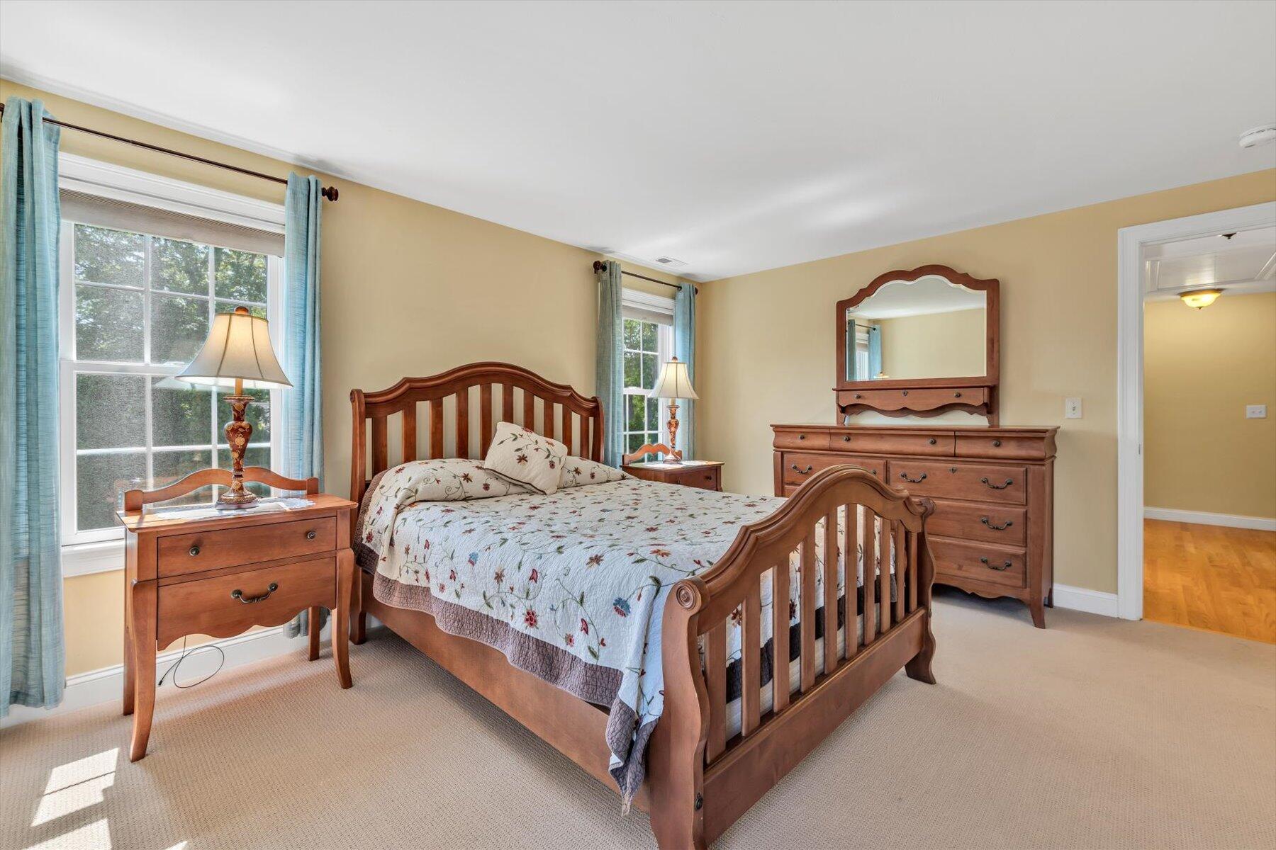 Hyannis, Massachusetts 02601, United States, 3 Bedrooms Bedrooms, ,3 BathroomsBathrooms,Residential,Active,147519