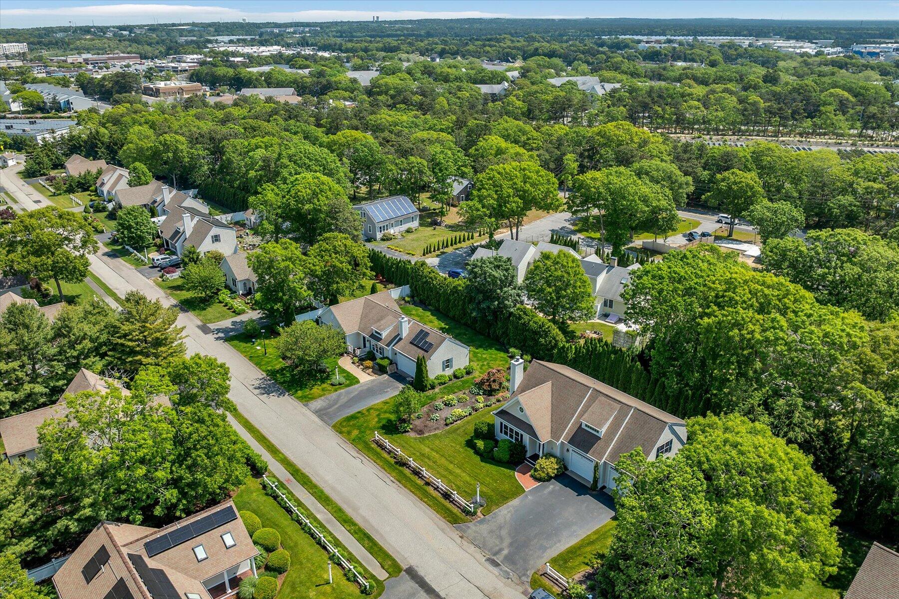 Hyannis, Massachusetts 02601, United States, 3 Bedrooms Bedrooms, ,3 BathroomsBathrooms,Residential,Active,147519