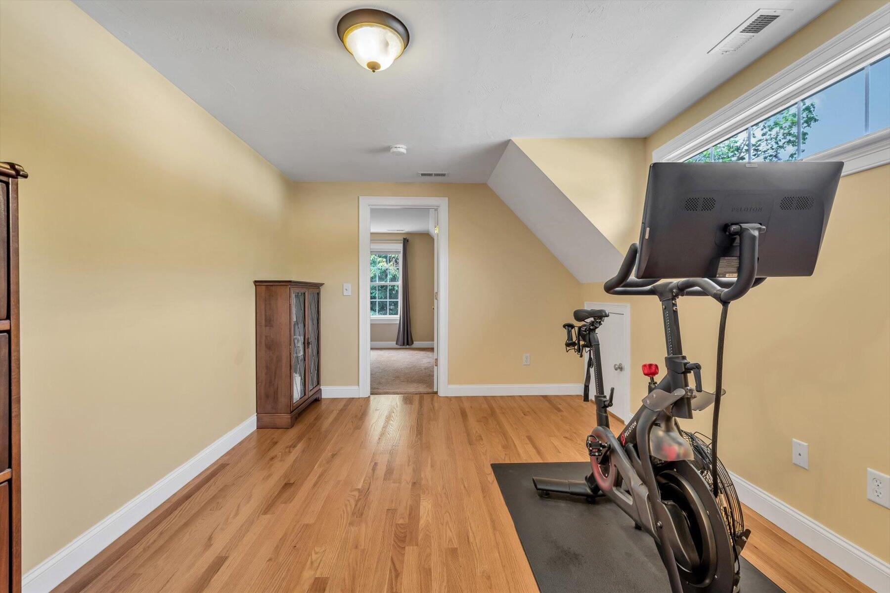 Hyannis, Massachusetts 02601, United States, 3 Bedrooms Bedrooms, ,3 BathroomsBathrooms,Residential,Active,147519