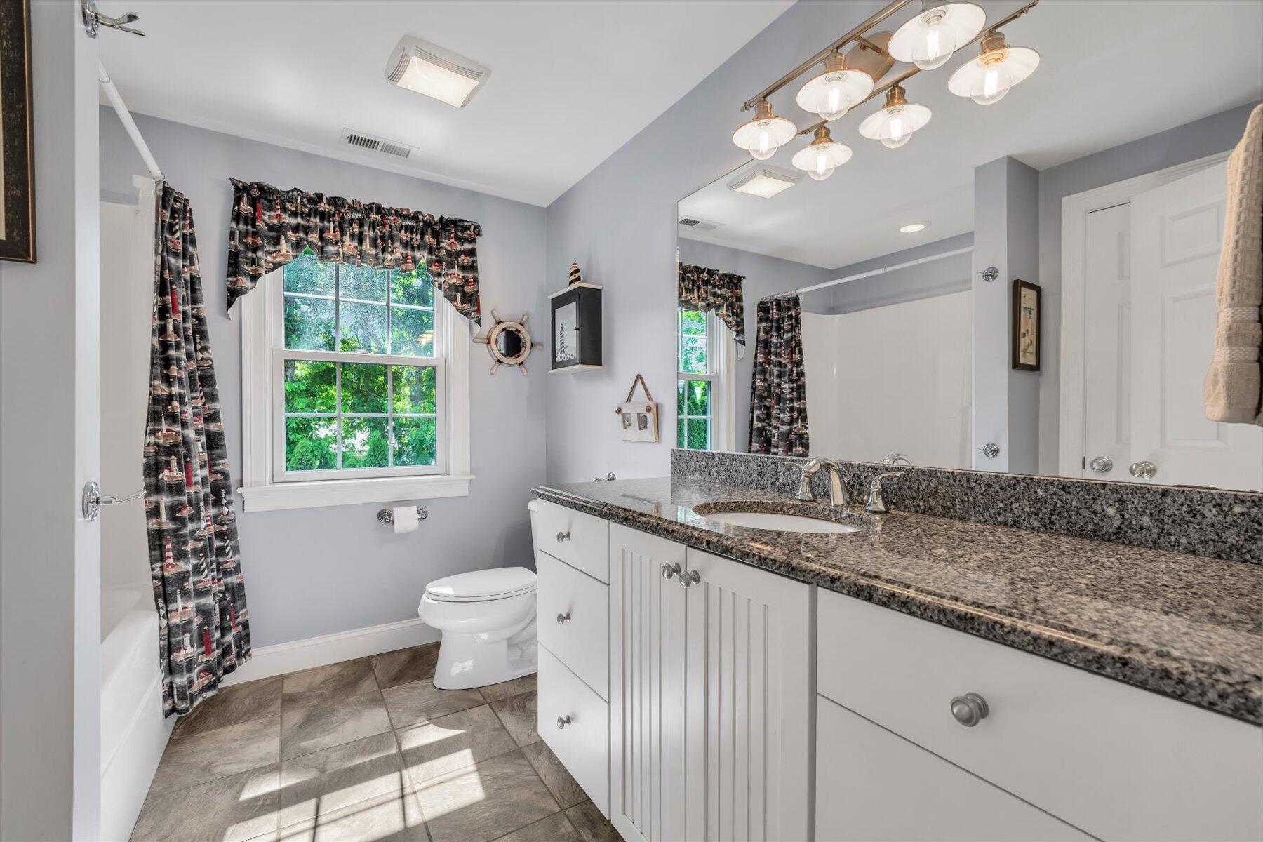 Hyannis, Massachusetts 02601, United States, 3 Bedrooms Bedrooms, ,3 BathroomsBathrooms,Residential,Active,147519