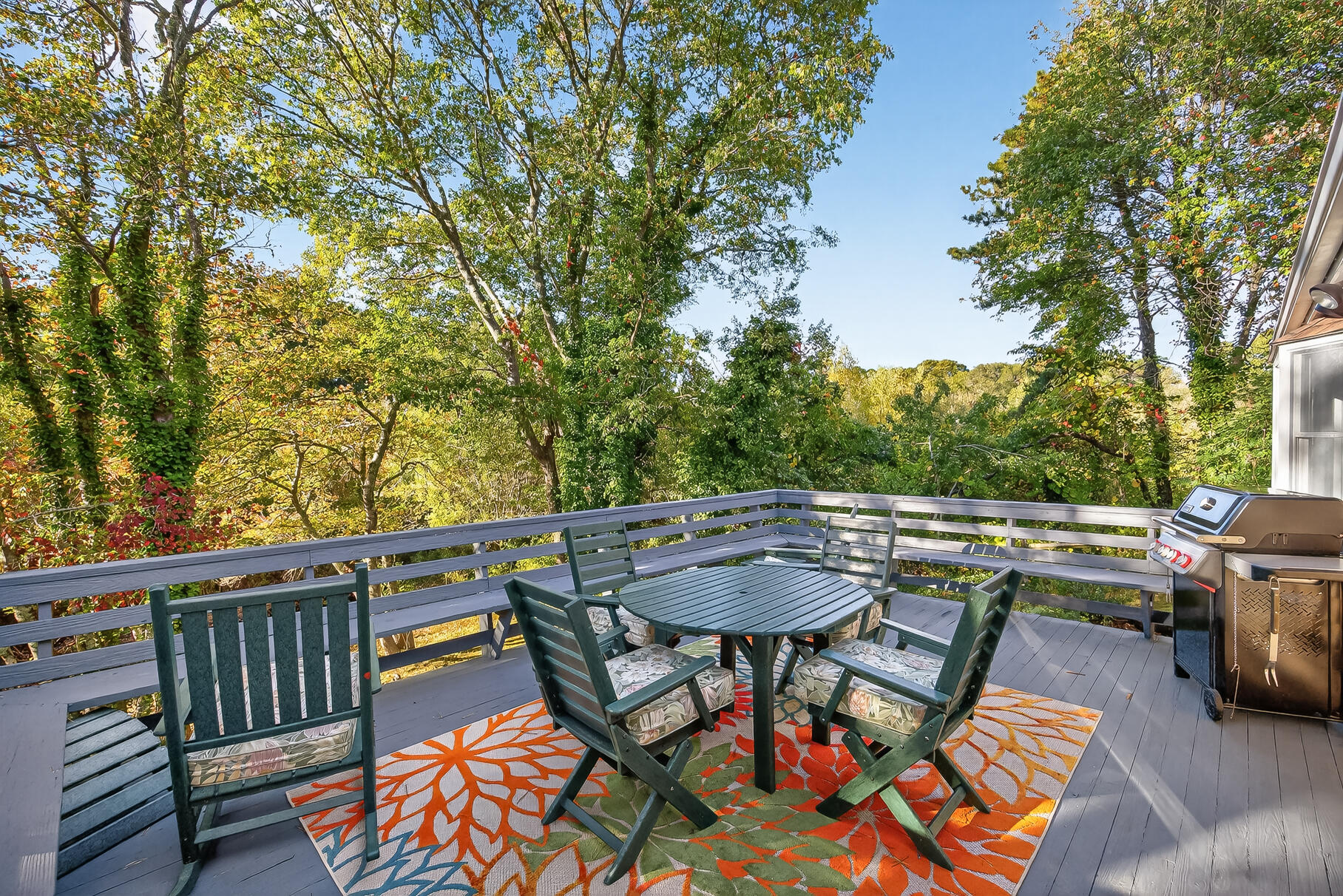 17,17A,17B Cranberry Lane
