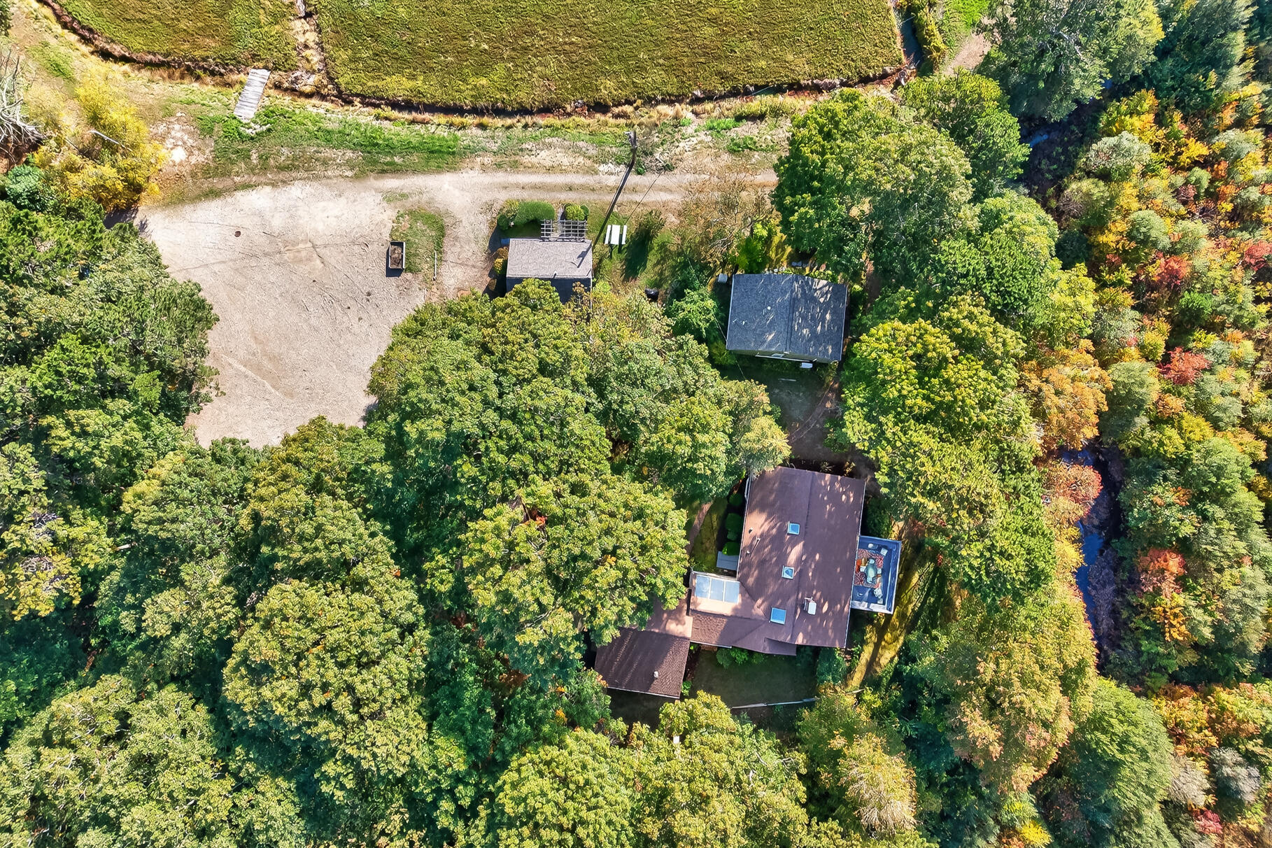 17,17A,17B Cranberry Lane