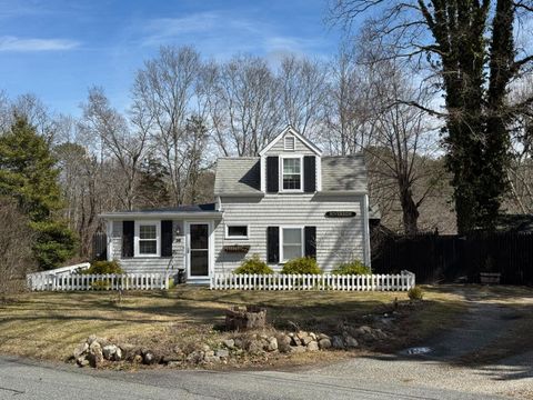 Photo of 36 Lovells Lane, Mashpee, MA 02649 (MLS # 22601128)