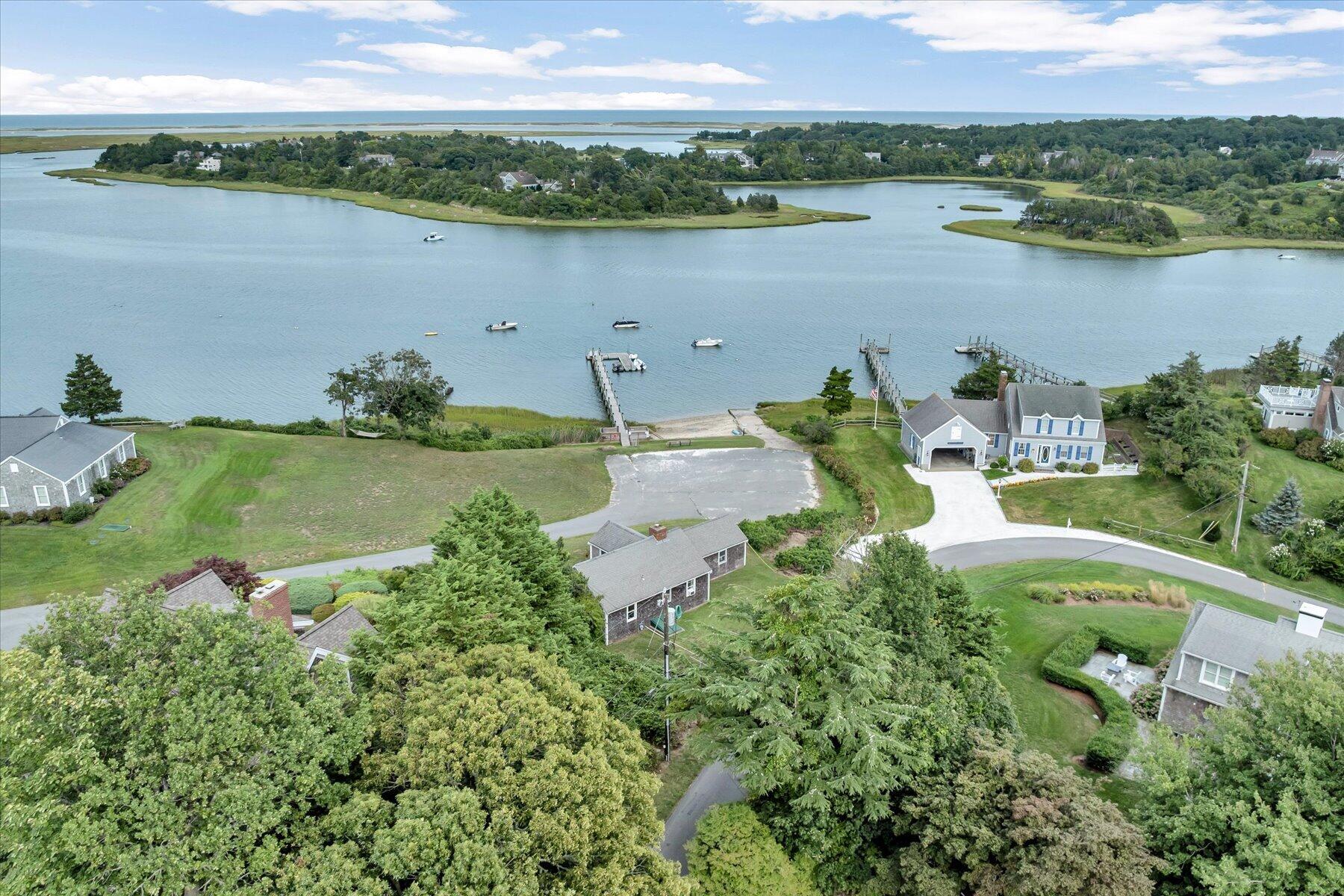 80 Cove Road