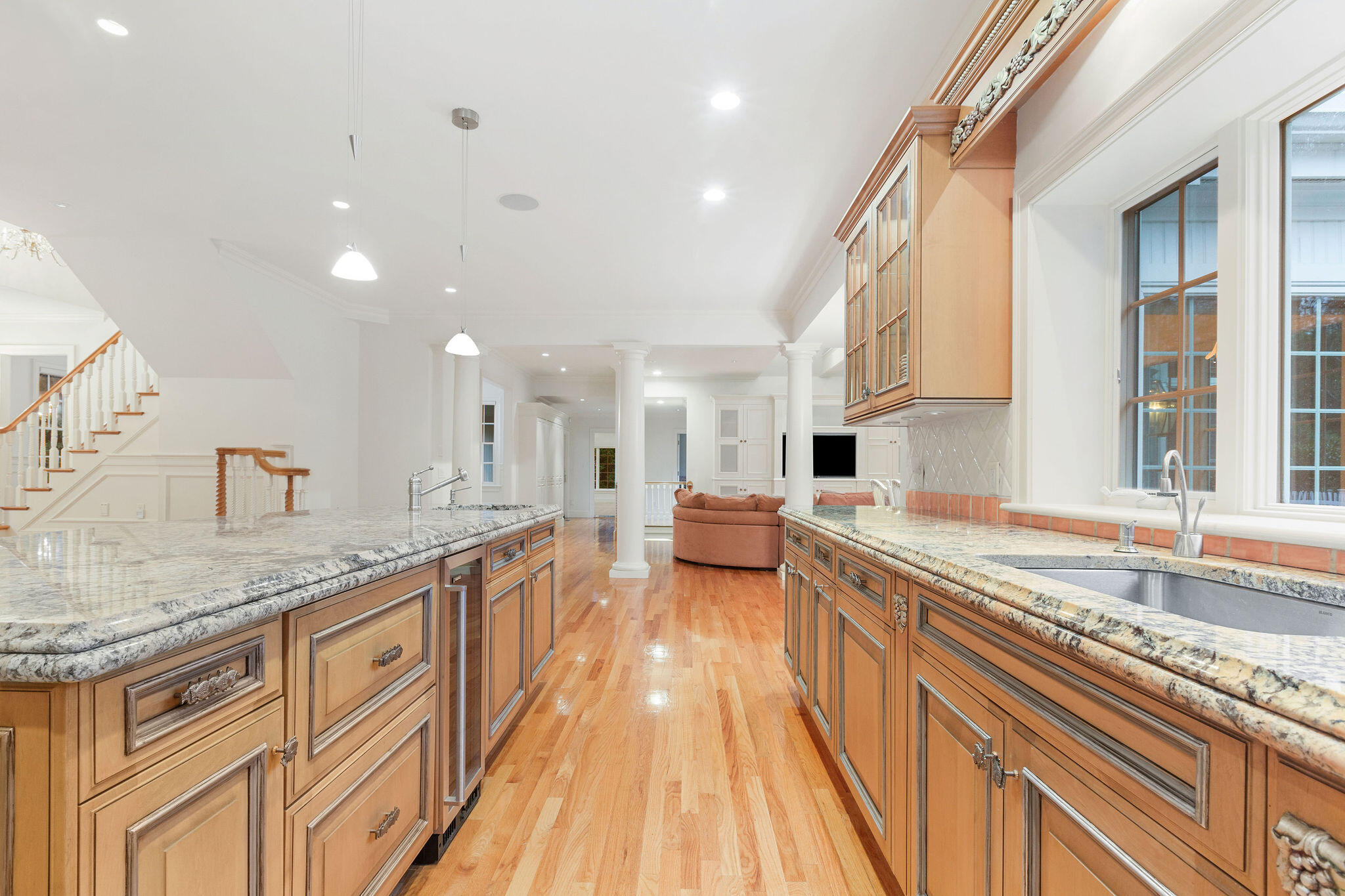 Marstons Mills, Massachusetts 02648, United States, 4 Bedrooms Bedrooms, ,5 BathroomsBathrooms,Residential,Active,110429