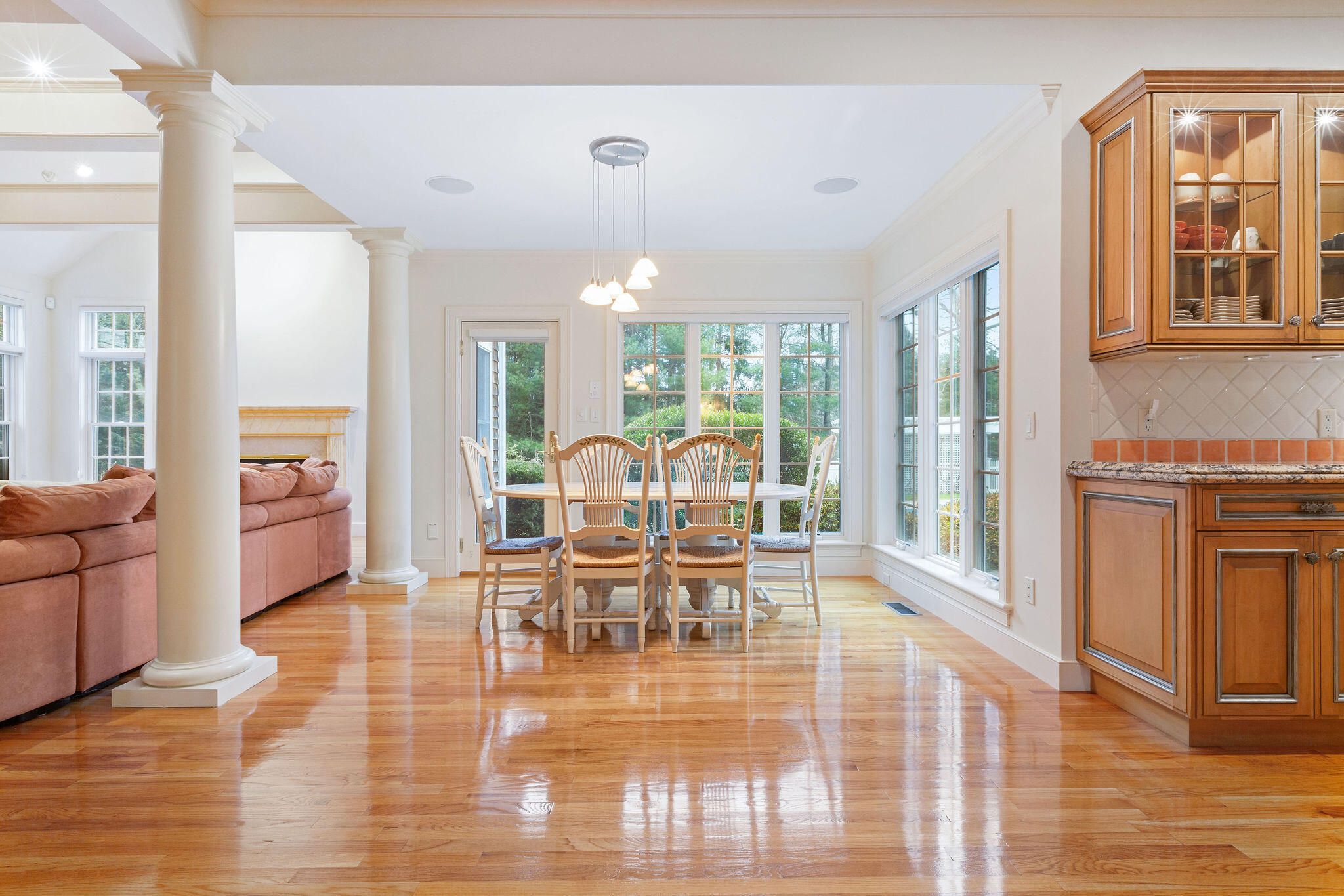 Marstons Mills, Massachusetts 02648, United States, 4 Bedrooms Bedrooms, ,5 BathroomsBathrooms,Residential,Active,110429