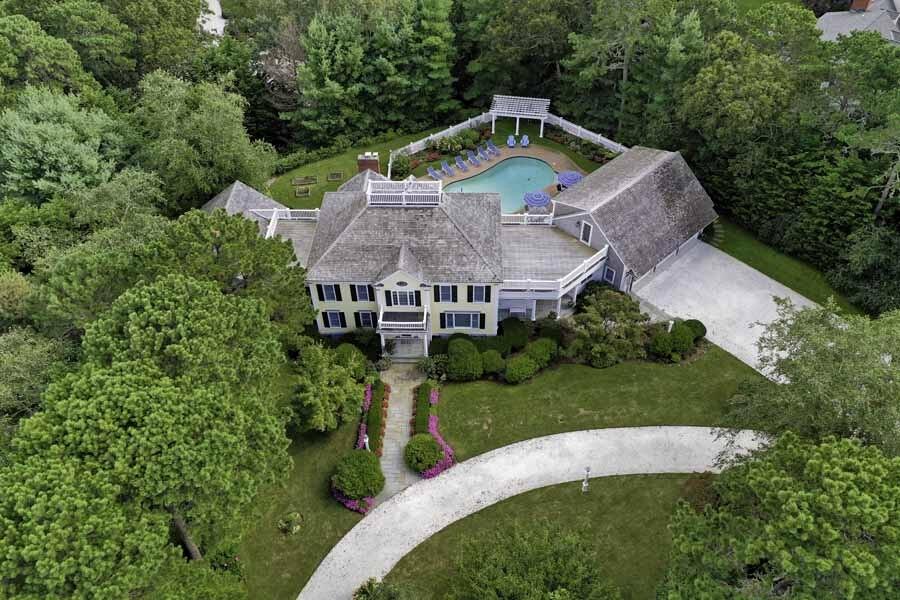 Marstons Mills, Massachusetts 02648, United States, 4 Bedrooms Bedrooms, ,5 BathroomsBathrooms,Residential,Active,110429