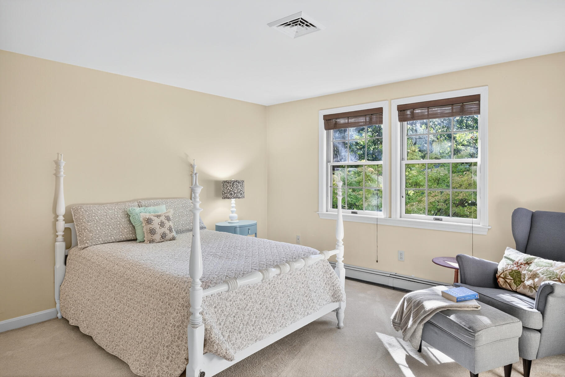 Orleans, Massachusetts 02653, United States, 4 Bedrooms Bedrooms, ,3 BathroomsBathrooms,Residential,Active,224746