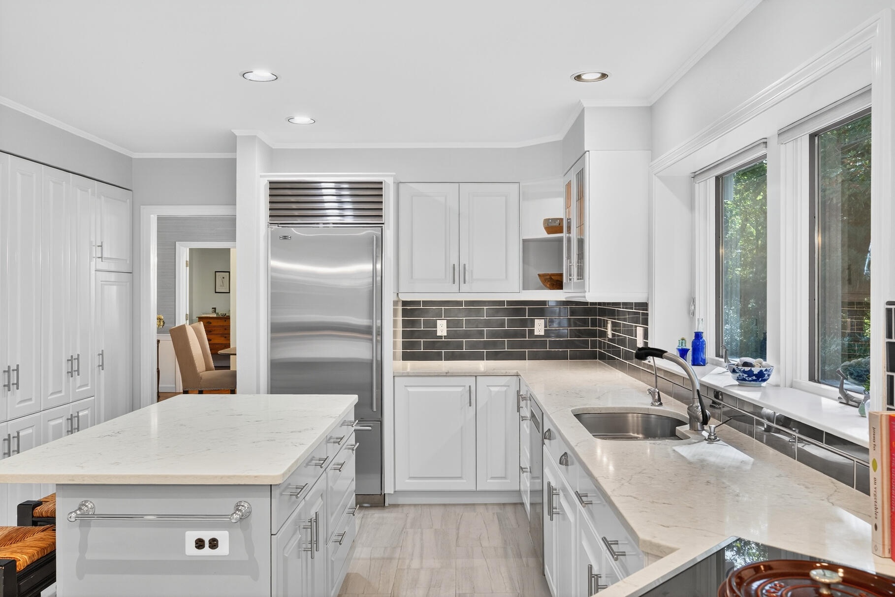 Orleans, Massachusetts 02653, United States, 4 Bedrooms Bedrooms, ,3 BathroomsBathrooms,Residential,Active,224746