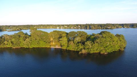 481 Lakeside Drive W Centerville MA 02632