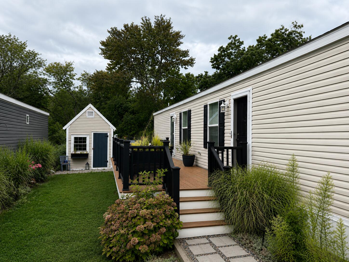 210 West Road M-08