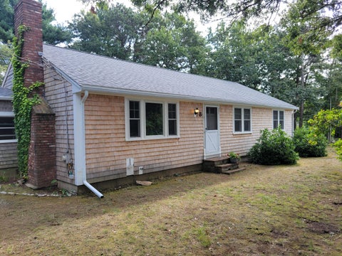 Photo of 8 Westbury Way, Cotuit, MA 02635 (MLS # 22604865)
