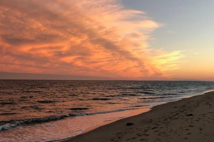 Mashpee, Massachusetts 02649, United States, 4 Bedrooms Bedrooms, ,4 BathroomsBathrooms,Residential,Pending,82478