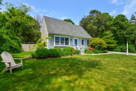 Single Family Residence in East Falmouth MA 14 Kerrywood Drive 1.jpg