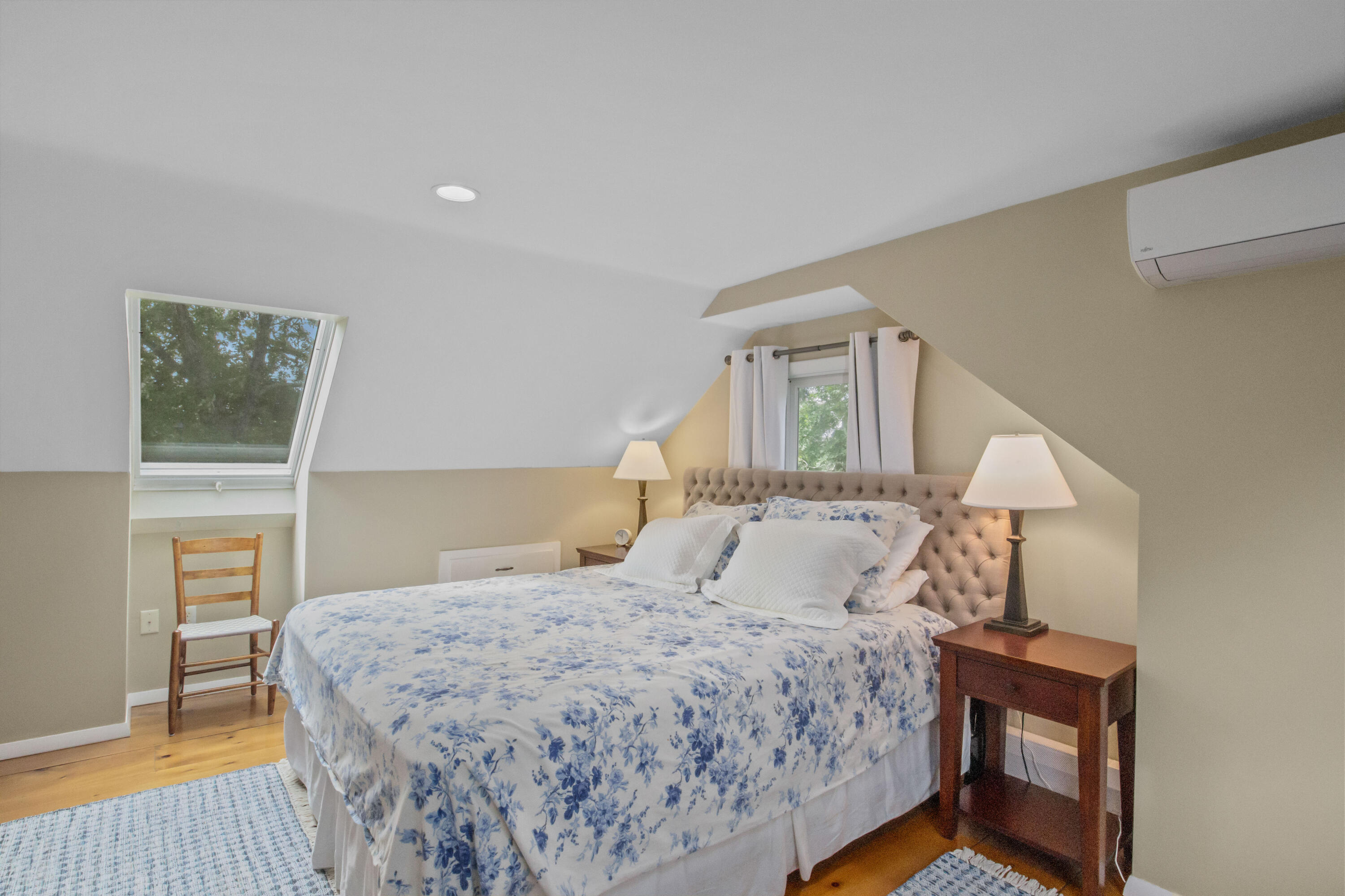 Chatham, Massachusetts 02633, United States, 4 Bedrooms Bedrooms, ,2 BathroomsBathrooms,Residential,Pending,213922