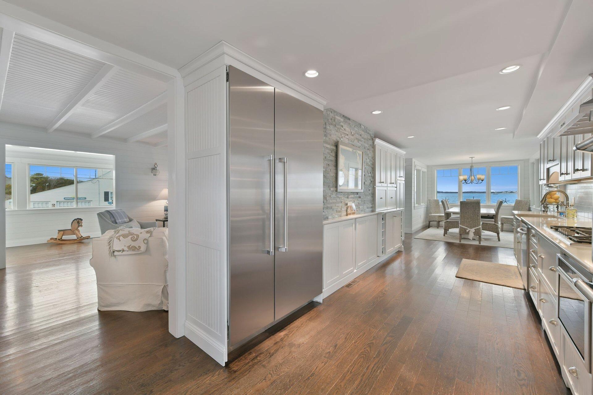 Pocasset, Massachusetts 02559, United States, 4 Bedrooms Bedrooms, ,2 BathroomsBathrooms,Residential,Active,6904