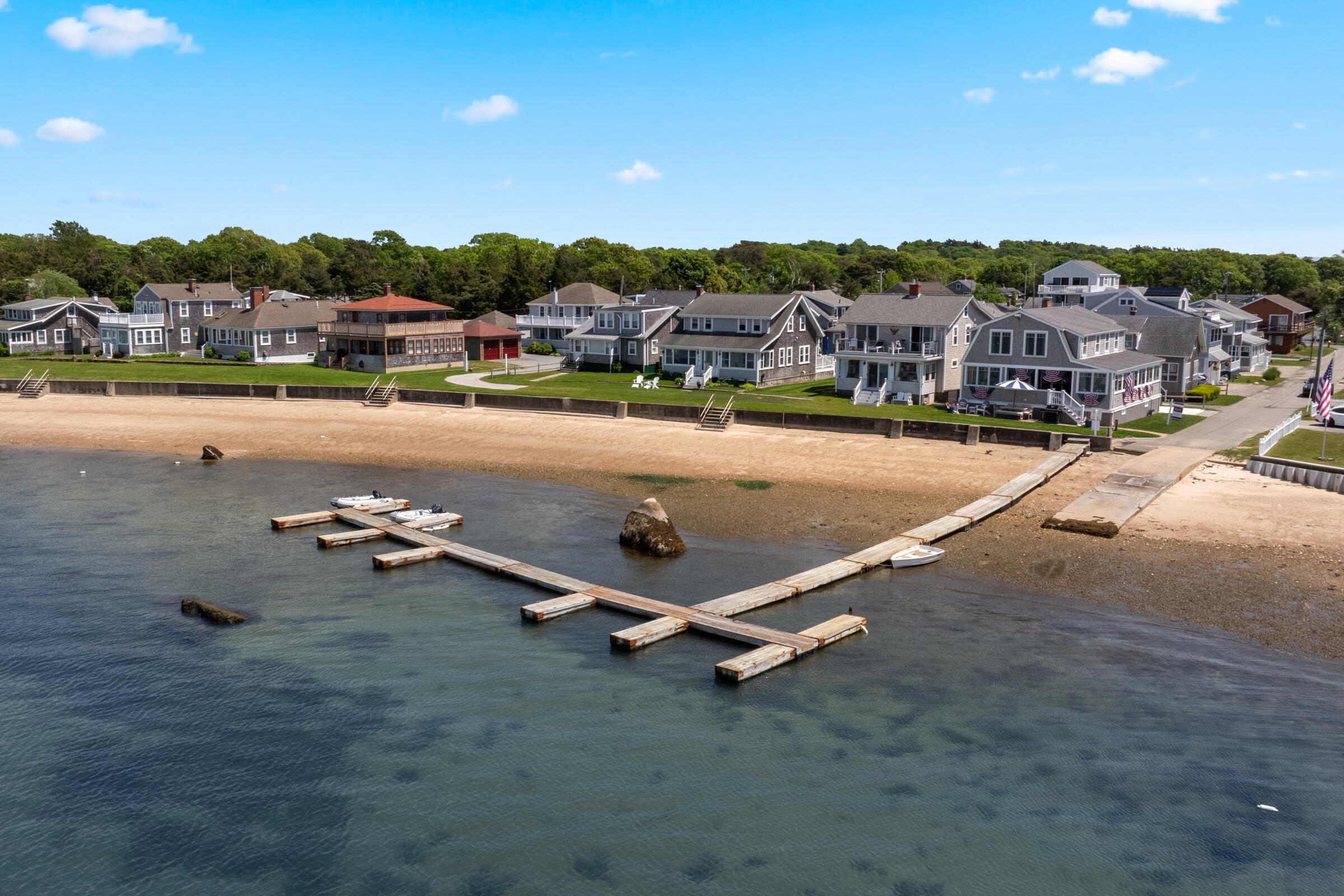 Pocasset, Massachusetts 02559, United States, 4 Bedrooms Bedrooms, ,2 BathroomsBathrooms,Residential,Active,6904