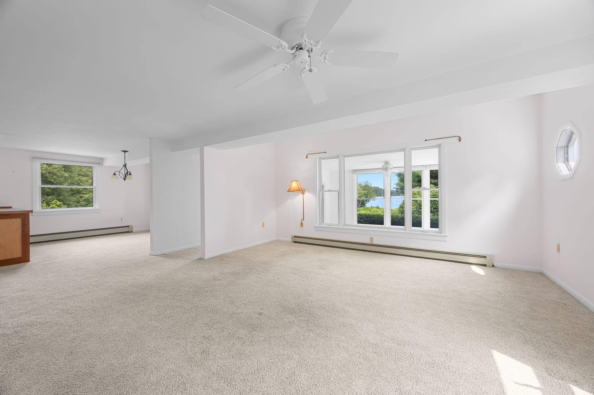 Brewster, Massachusetts 02631, United States, 2 Bedrooms Bedrooms, ,2 BathroomsBathrooms,Residential,Active,189263