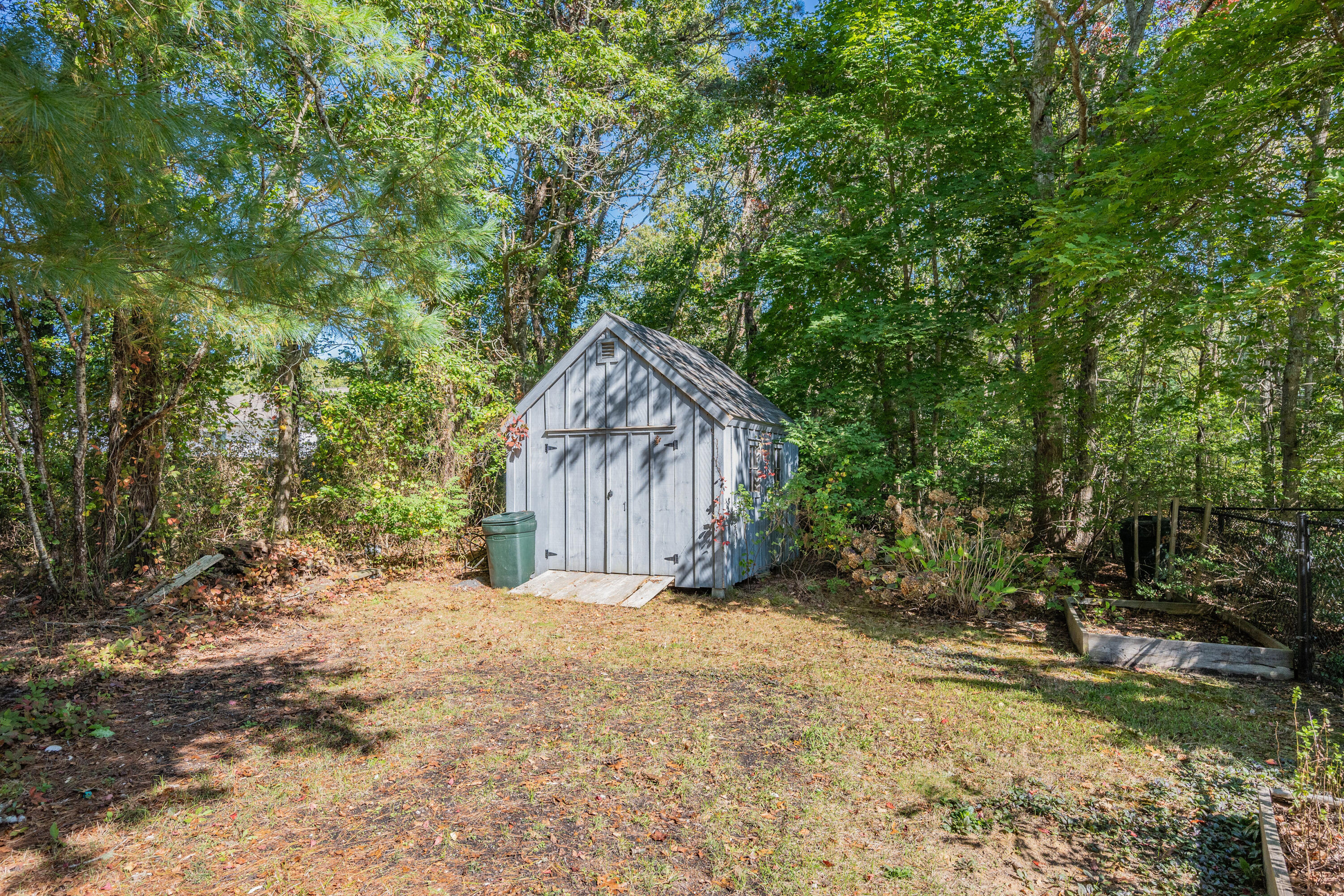 Centerville, Massachusetts 02632, United States, 2 Bedrooms Bedrooms, ,2 BathroomsBathrooms,Residential,Pending,37411