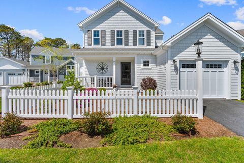 Photo of 24 Cobblestone Circle, Mashpee, MA 02649 (MLS # 22601511)