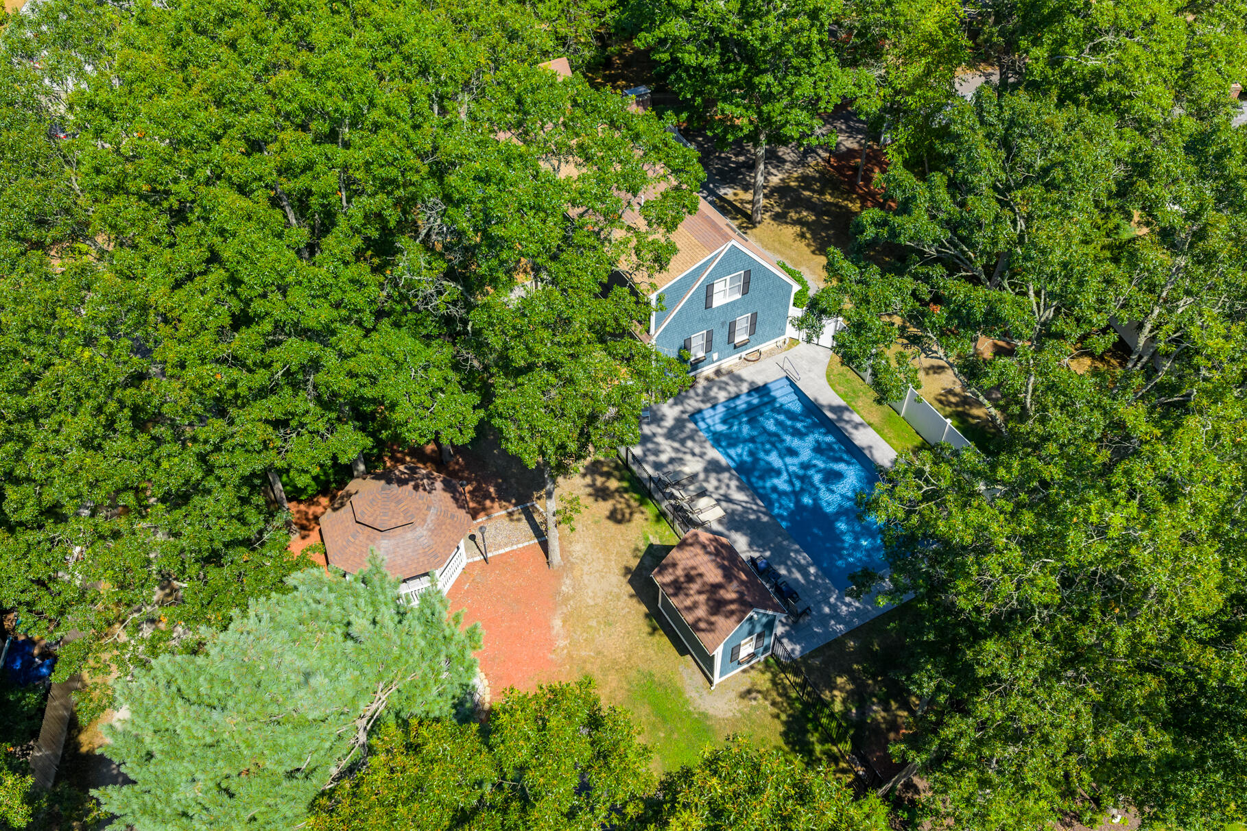 Osterville, Massachusetts 02655, United States, 3 Bedrooms Bedrooms, ,2 BathroomsBathrooms,Residential,Active,205086