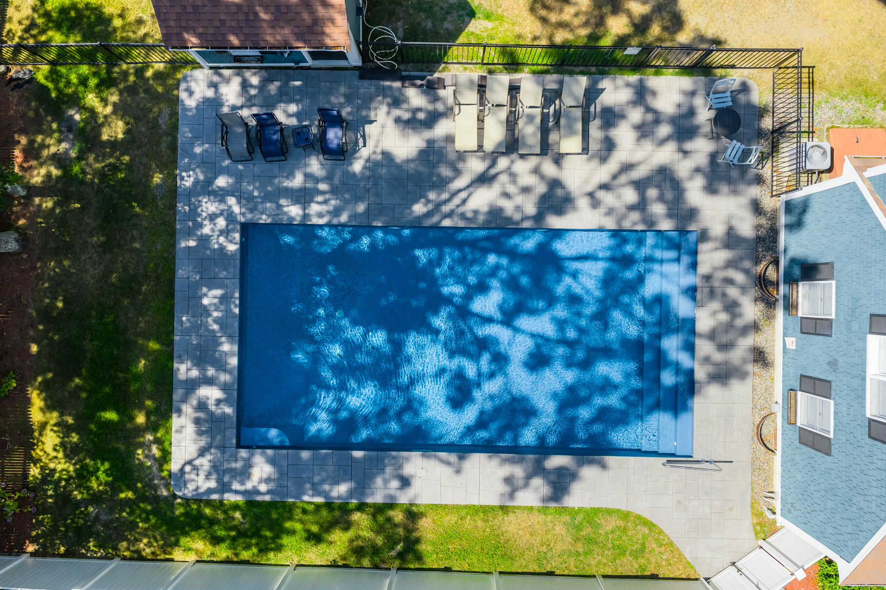 Osterville, Massachusetts 02655, United States, 3 Bedrooms Bedrooms, ,2 BathroomsBathrooms,Residential,Active,205086