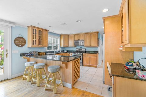 Townhouse in East Falmouth MA 17 Mill Farm Way 15.jpg