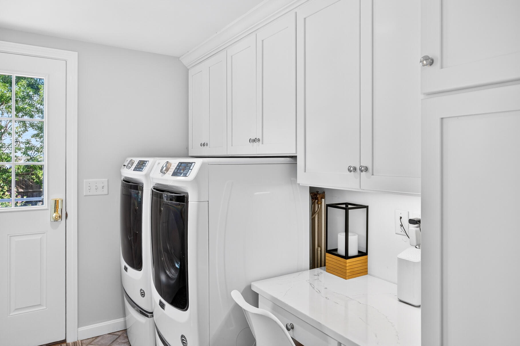 Chatham, Massachusetts 02633, United States, 4 Bedrooms Bedrooms, ,5 BathroomsBathrooms,Residential,Active,209049