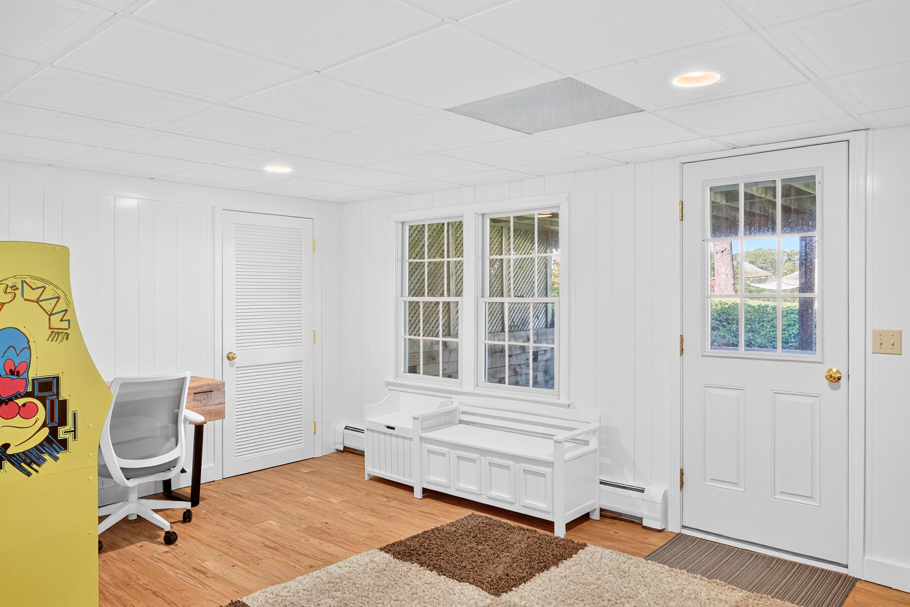 Chatham, Massachusetts 02633, United States, 4 Bedrooms Bedrooms, ,5 BathroomsBathrooms,Residential,Active,209049