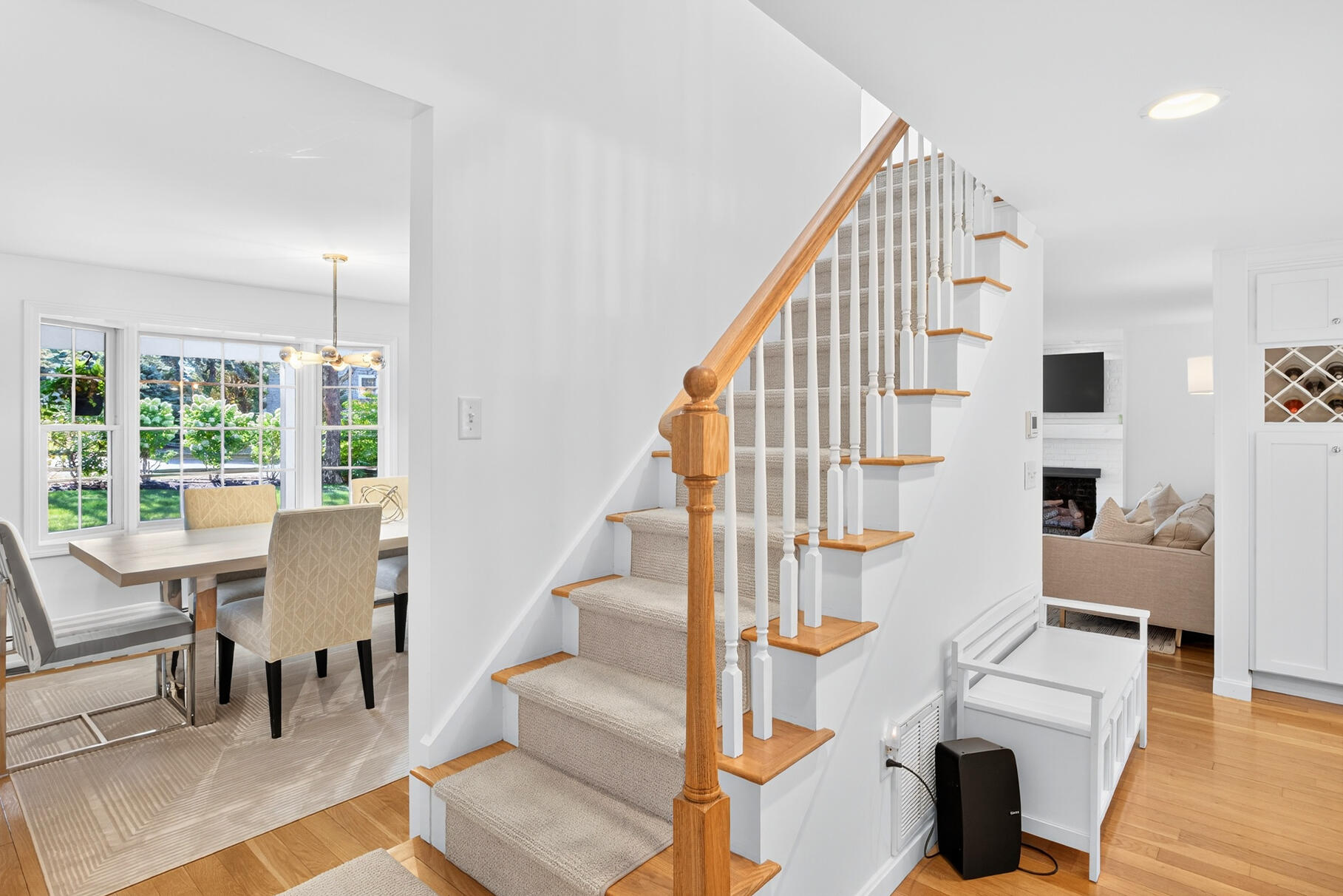 Chatham, Massachusetts 02633, United States, 4 Bedrooms Bedrooms, ,5 BathroomsBathrooms,Residential,Active,209049