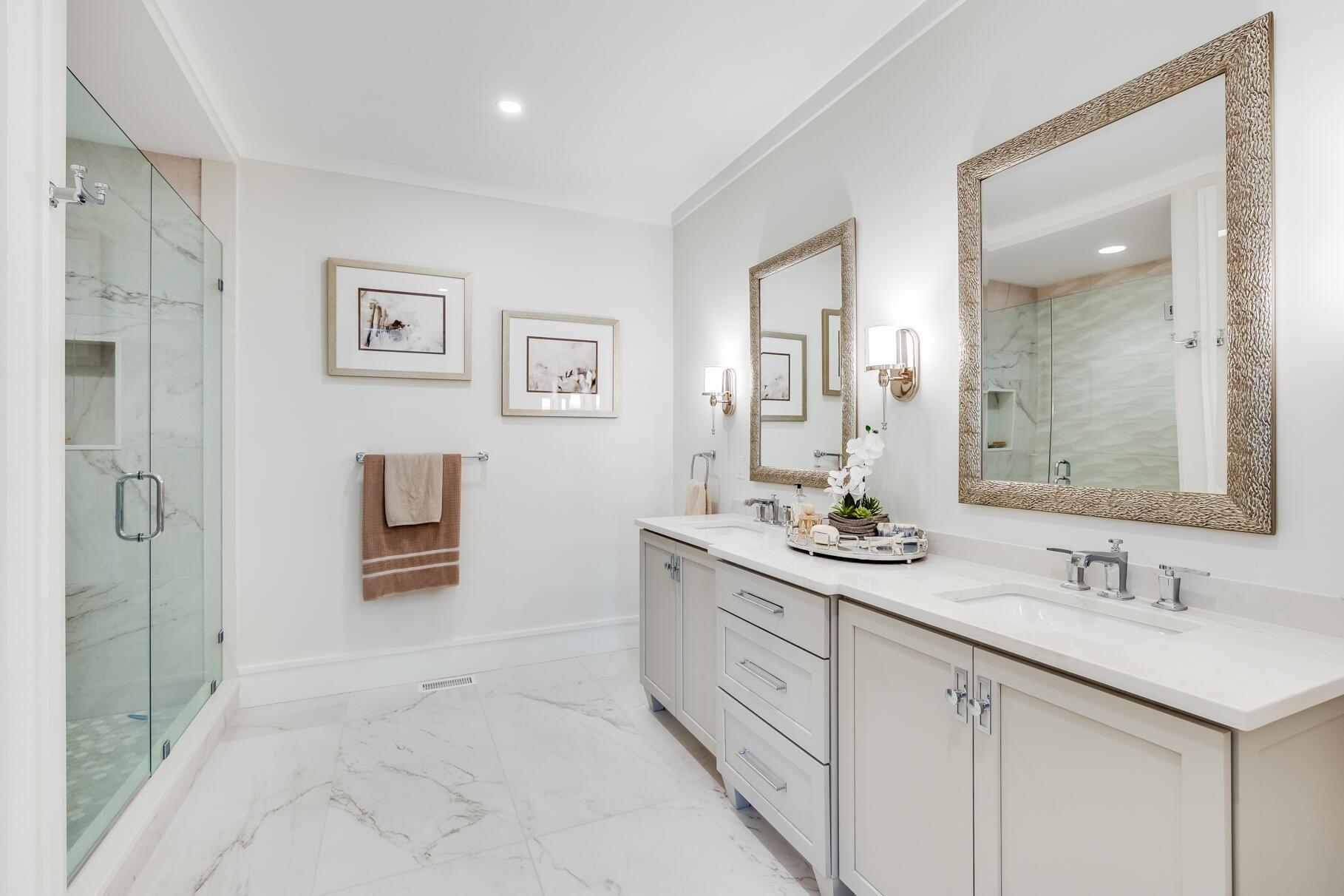 Mashpee, Massachusetts 02649, United States, 6 Bedrooms Bedrooms, ,6 BathroomsBathrooms,Residential,Active,246489