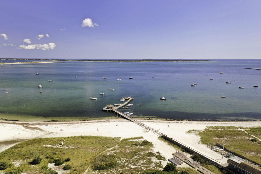 Hyannis Port, Massachusetts 02647, United States, 8 Bedrooms Bedrooms, ,6 BathroomsBathrooms,Residential,Active,232860