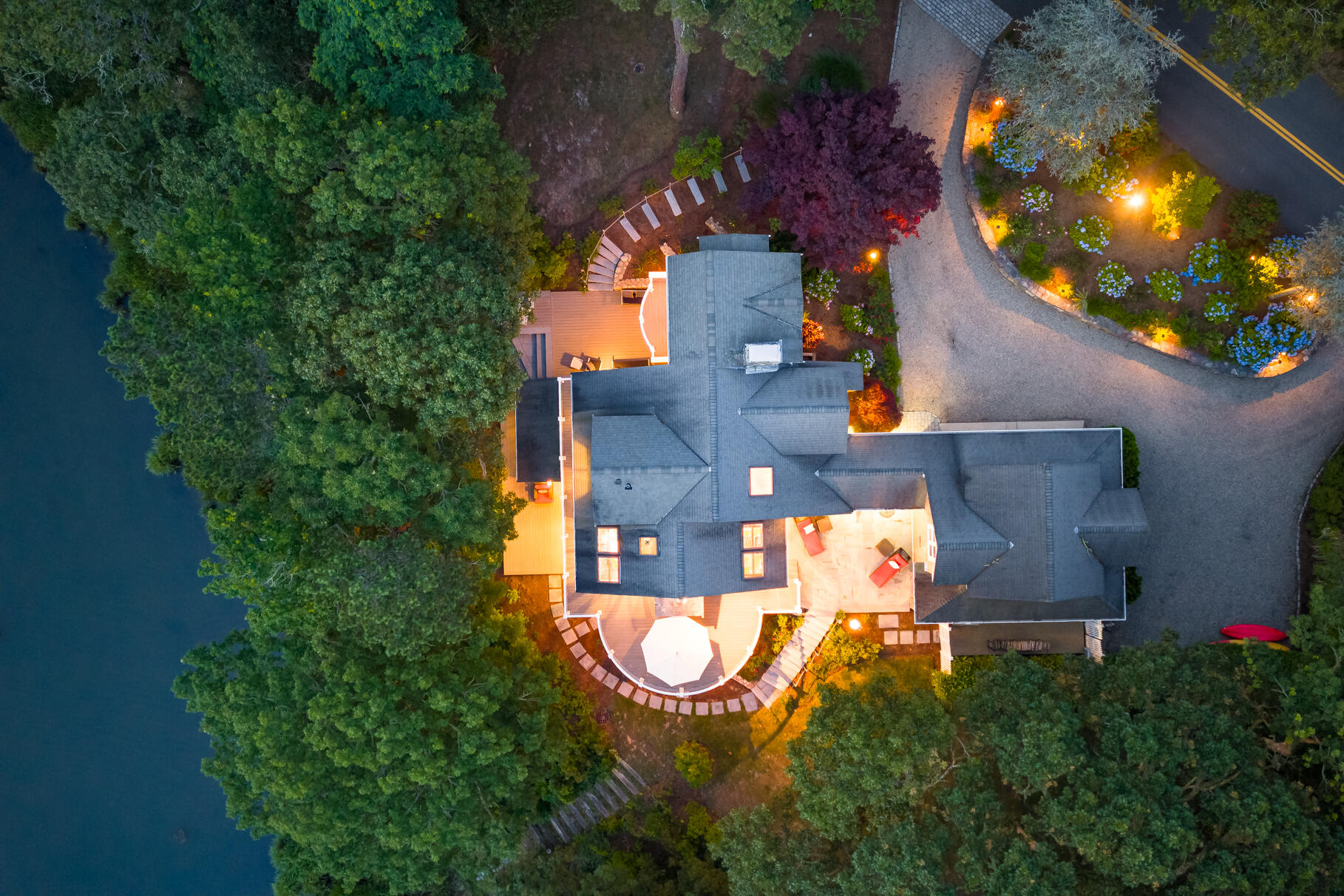 Orleans, Massachusetts 02653, United States, 4 Bedrooms Bedrooms, ,3 BathroomsBathrooms,Residential,Active,172362