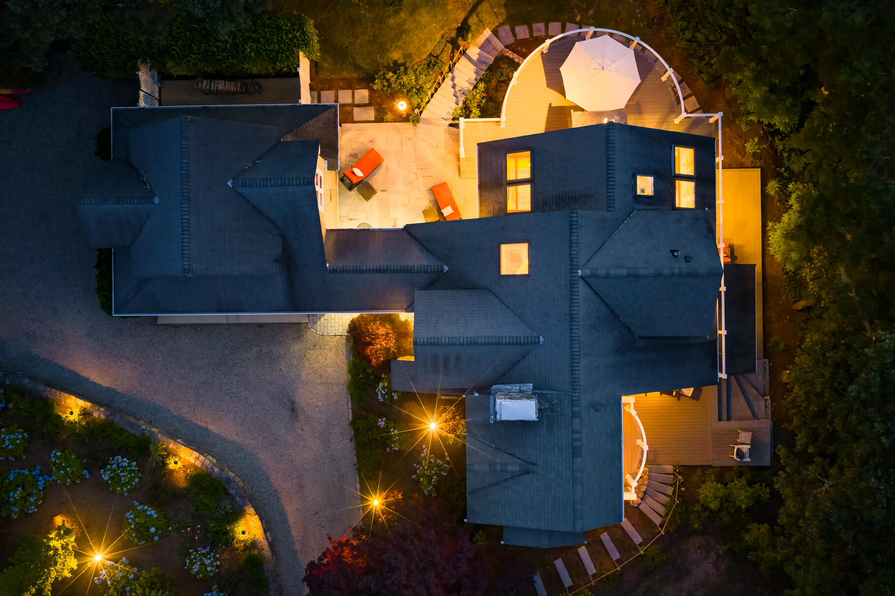 Orleans, Massachusetts 02653, United States, 4 Bedrooms Bedrooms, ,3 BathroomsBathrooms,Residential,Active,172362