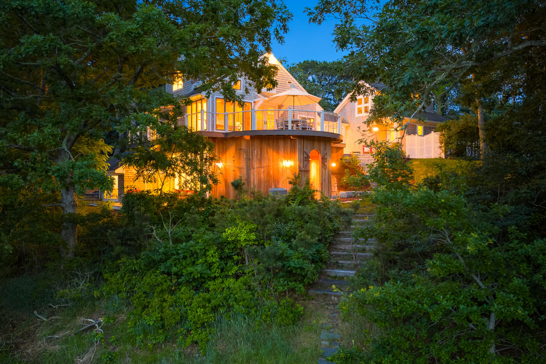 Orleans, Massachusetts 02653, United States, 4 Bedrooms Bedrooms, ,3 BathroomsBathrooms,Residential,Active,172362