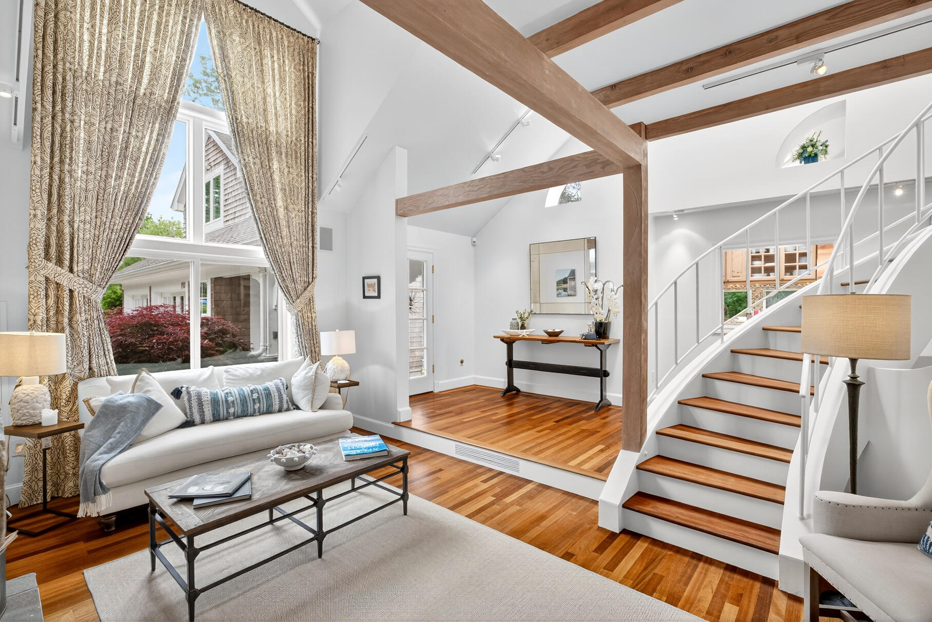 Orleans, Massachusetts 02653, United States, 4 Bedrooms Bedrooms, ,3 BathroomsBathrooms,Residential,Active,172362