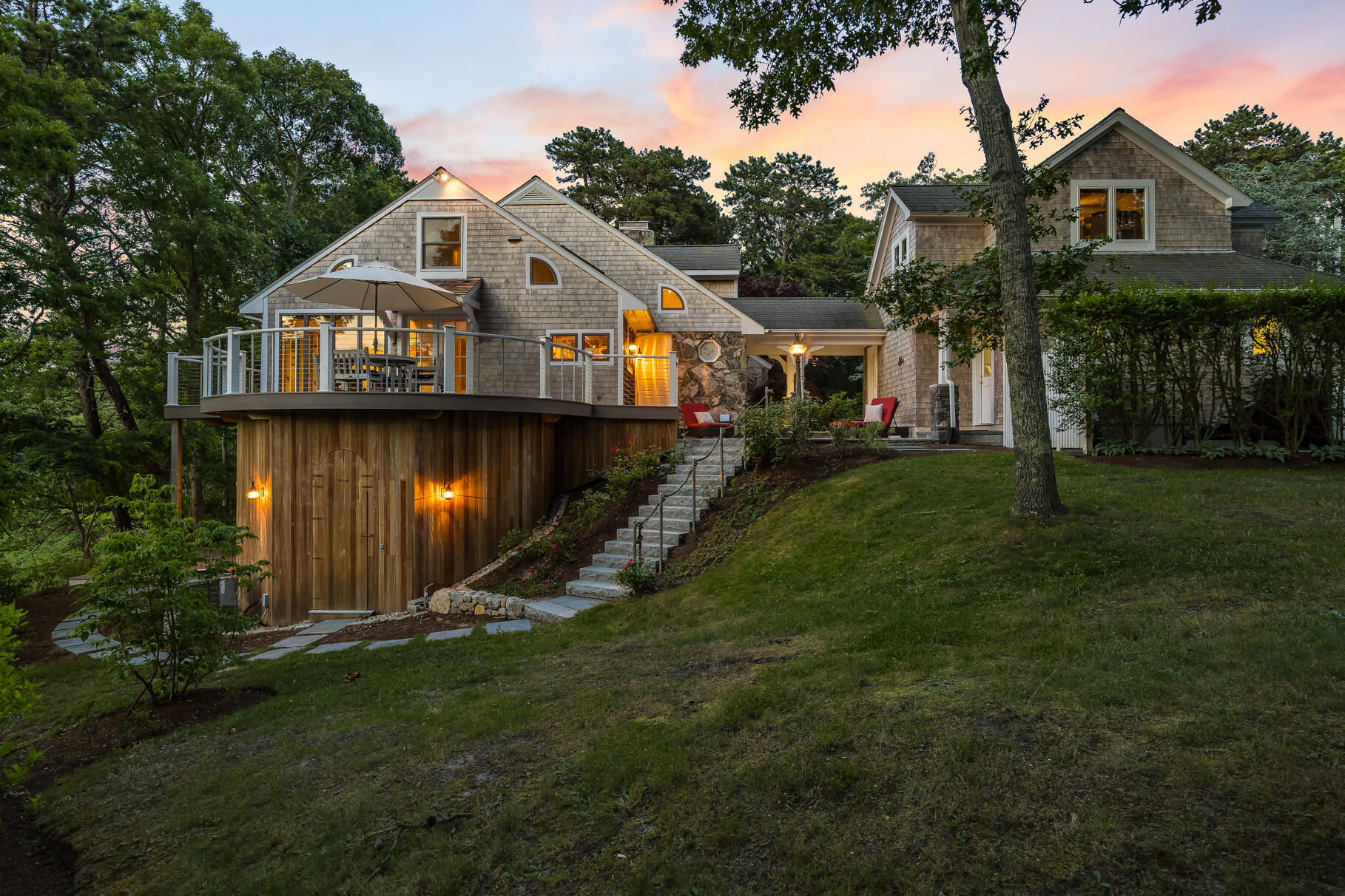 Orleans, Massachusetts 02653, United States, 4 Bedrooms Bedrooms, ,3 BathroomsBathrooms,Residential,Active,172362