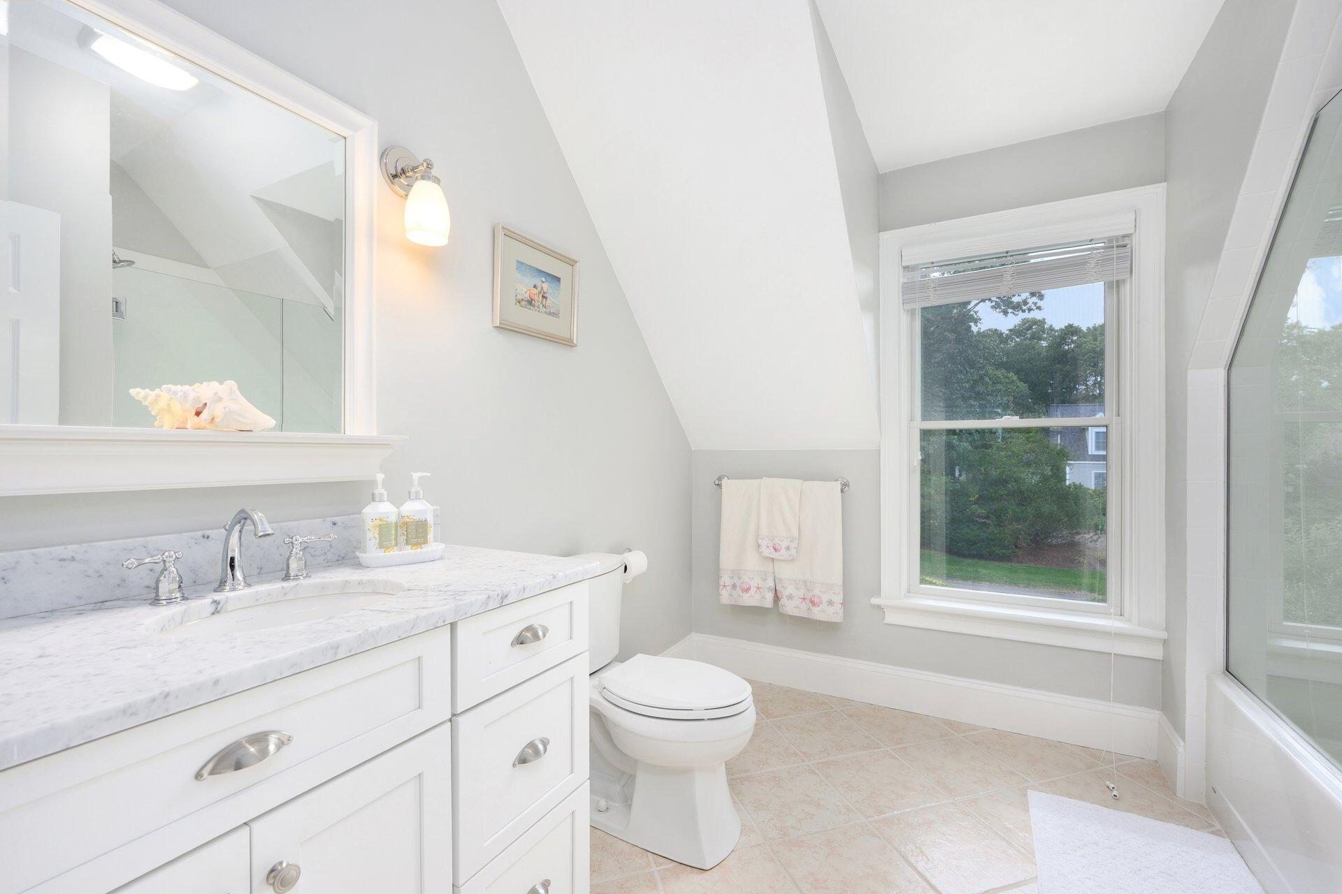 Mashpee, Massachusetts 02649, United States, 4 Bedrooms Bedrooms, ,5 BathroomsBathrooms,Residential,Active,204478