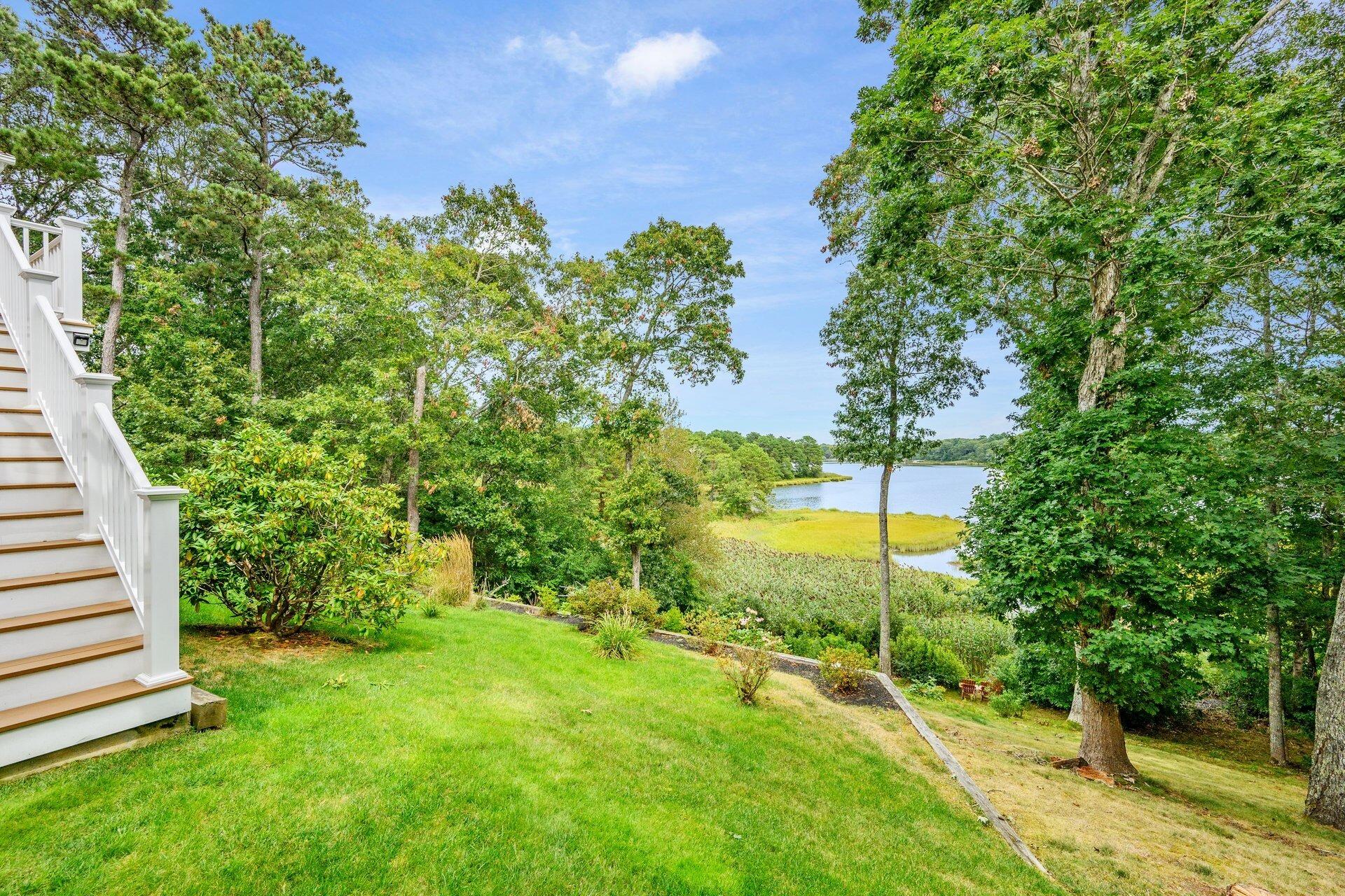 Mashpee, Massachusetts 02649, United States, 4 Bedrooms Bedrooms, ,5 BathroomsBathrooms,Residential,Active,204478