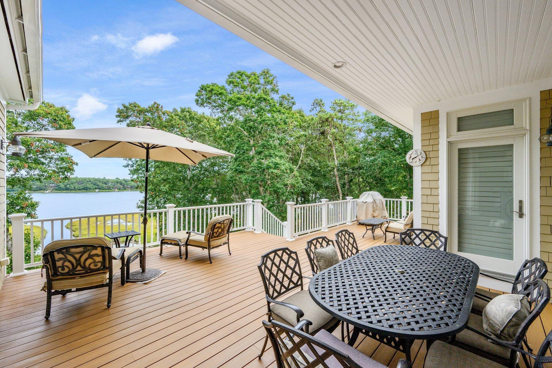 Mashpee, Massachusetts 02649, United States, 4 Bedrooms Bedrooms, ,5 BathroomsBathrooms,Residential,Active,204478