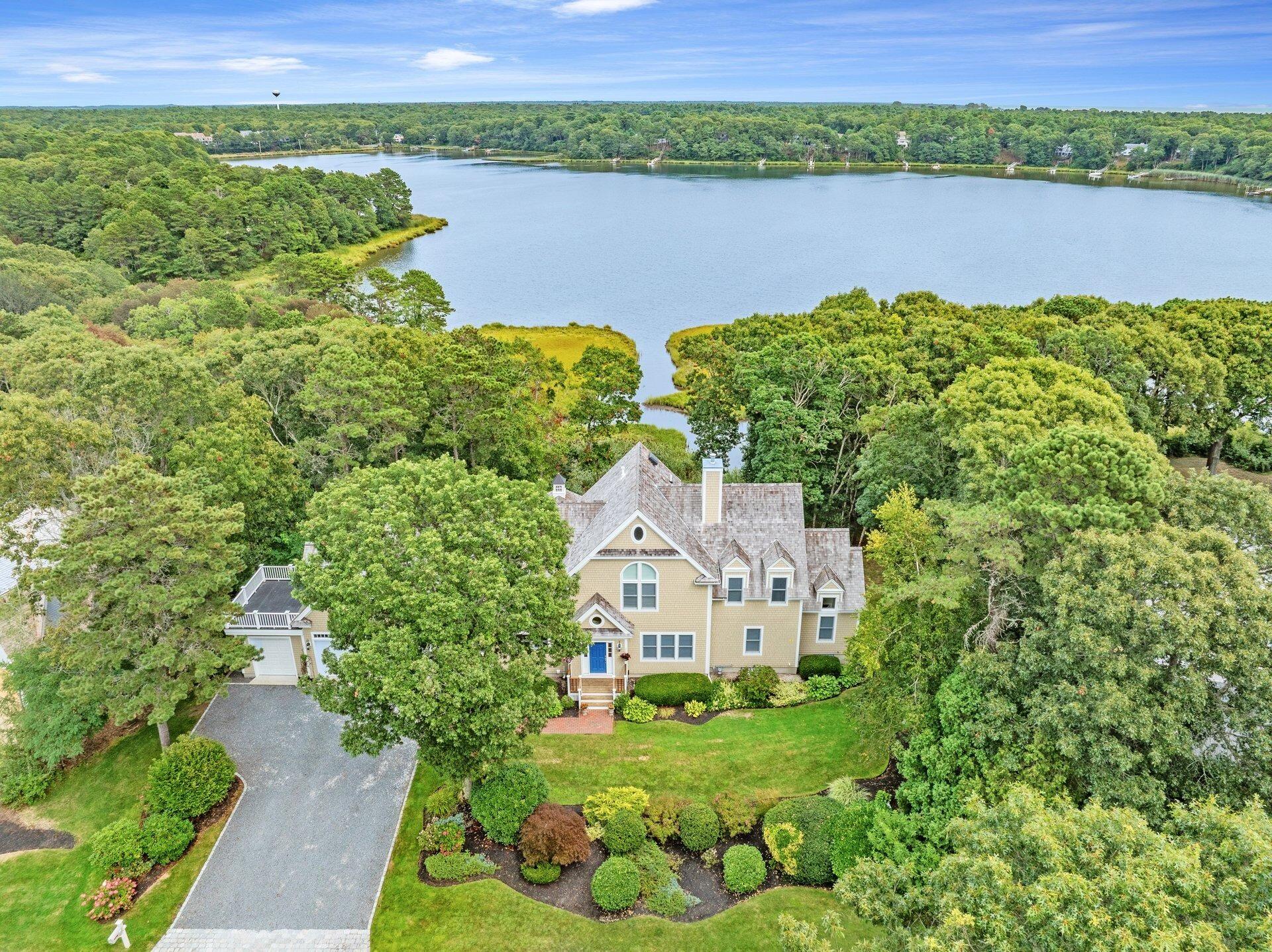 Mashpee, Massachusetts 02649, United States, 4 Bedrooms Bedrooms, ,5 BathroomsBathrooms,Residential,Active,204478