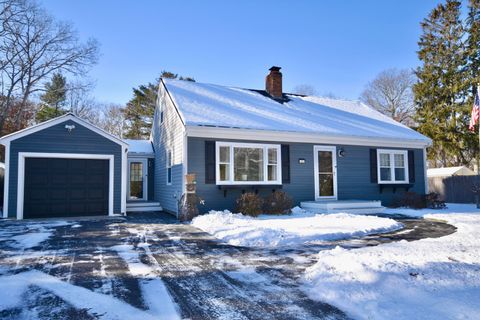 Photo of 25 Pond View Drive, Mashpee, MA 02649 (MLS # 22600036)