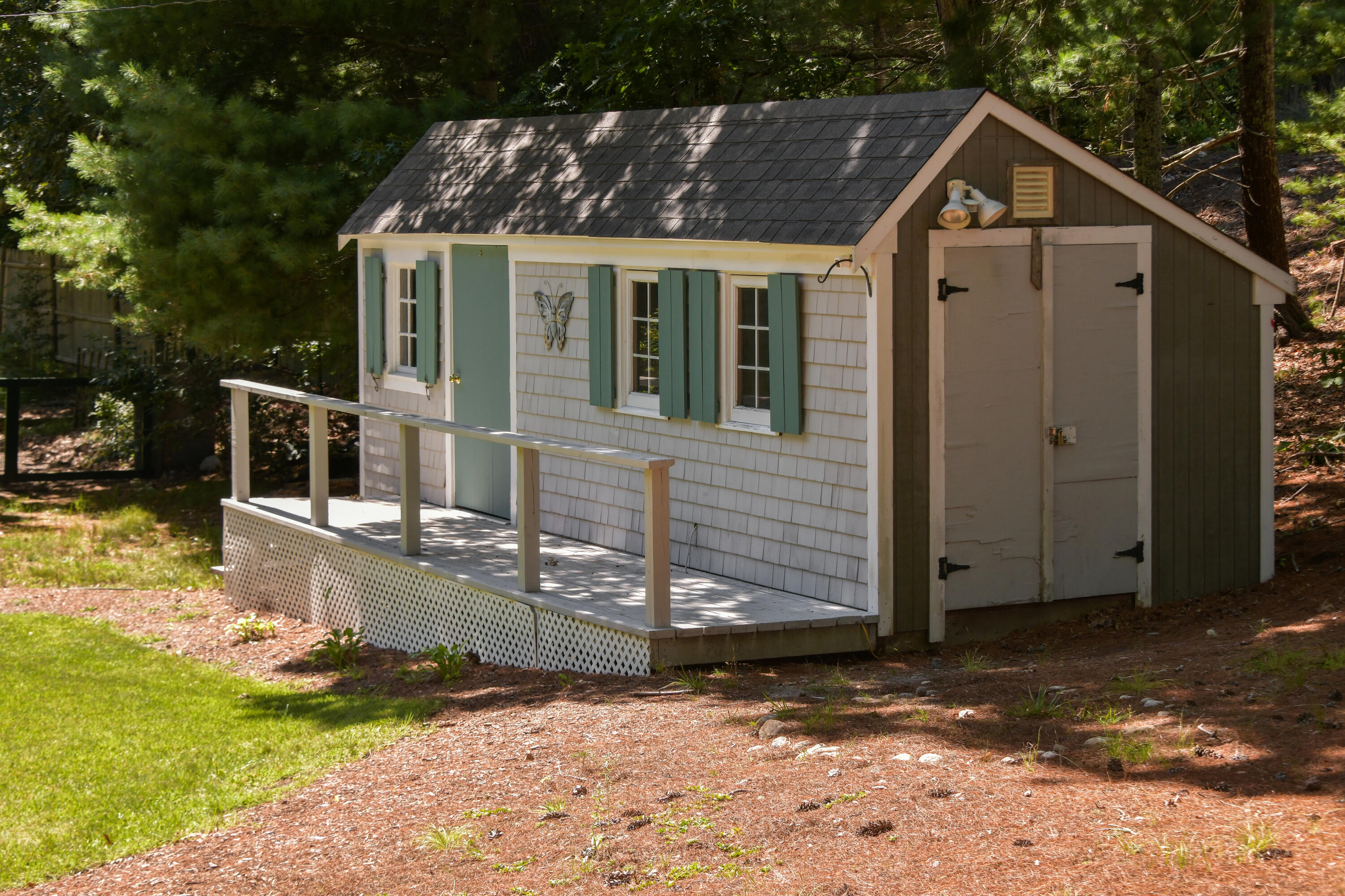 Centerville, Massachusetts 02632, United States, 3 Bedrooms Bedrooms, ,2 BathroomsBathrooms,Residential,Pending,203985