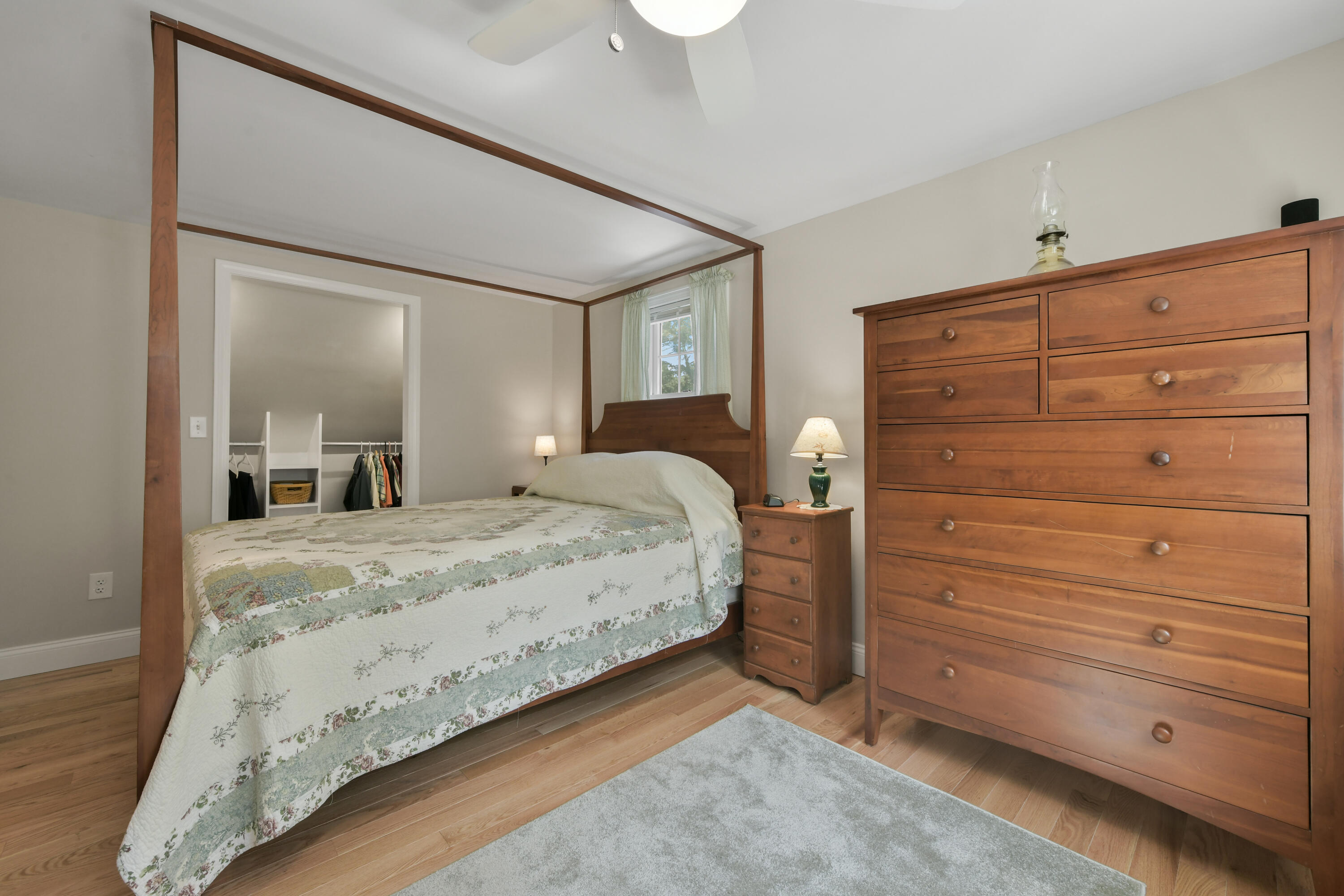 Centerville, Massachusetts 02632, United States, 3 Bedrooms Bedrooms, ,2 BathroomsBathrooms,Residential,Pending,203985