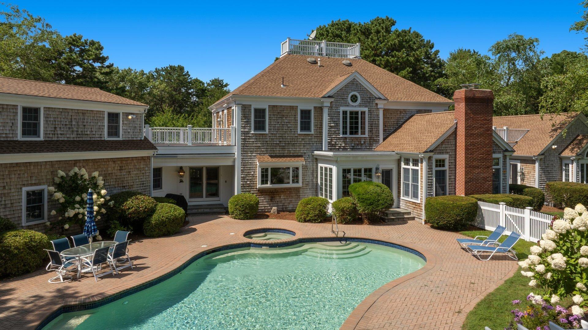 Marstons Mills, Massachusetts 02648, United States, 4 Bedrooms Bedrooms, ,5 BathroomsBathrooms,Residential,Active,195353