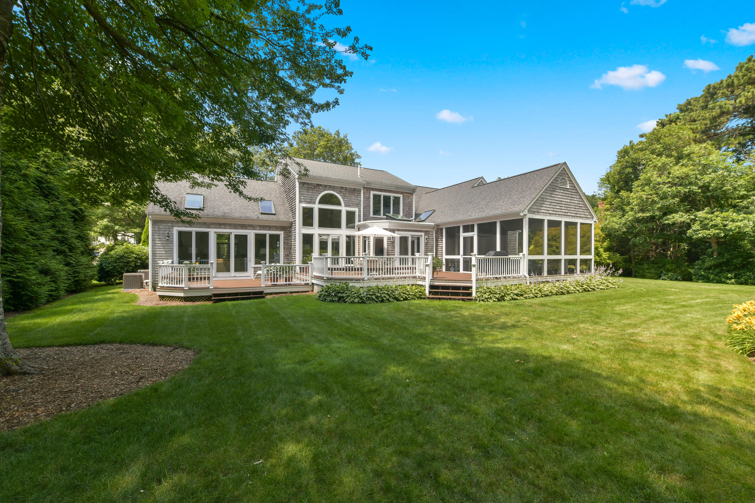 Marstons Mills, Massachusetts 02648, United States, 4 Bedrooms Bedrooms, ,3 BathroomsBathrooms,Residential,Pending,179782