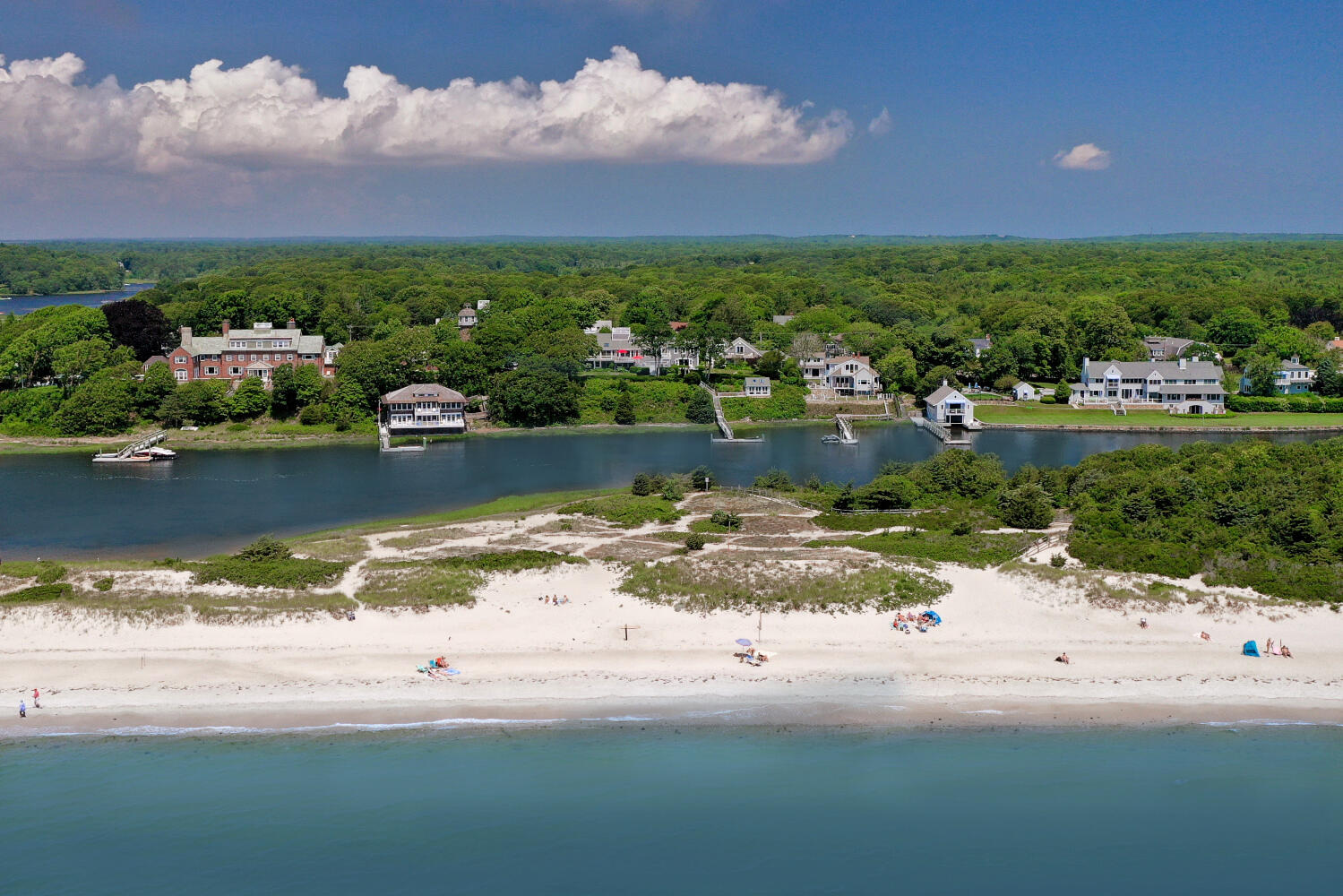 Centerville, Massachusetts 02632, United States, 7 Bedrooms Bedrooms, ,7 BathroomsBathrooms,Residential,Pending,15552