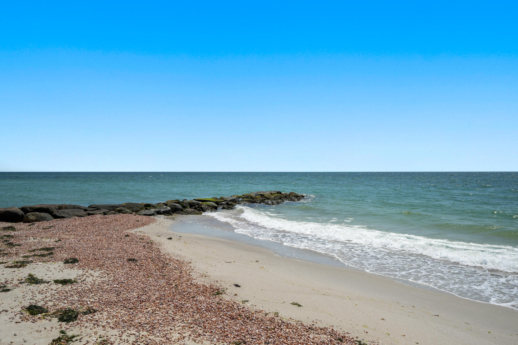 Osterville, Massachusetts 02655, United States, 6 Bedrooms Bedrooms, ,5 BathroomsBathrooms,Residential,Active,198282