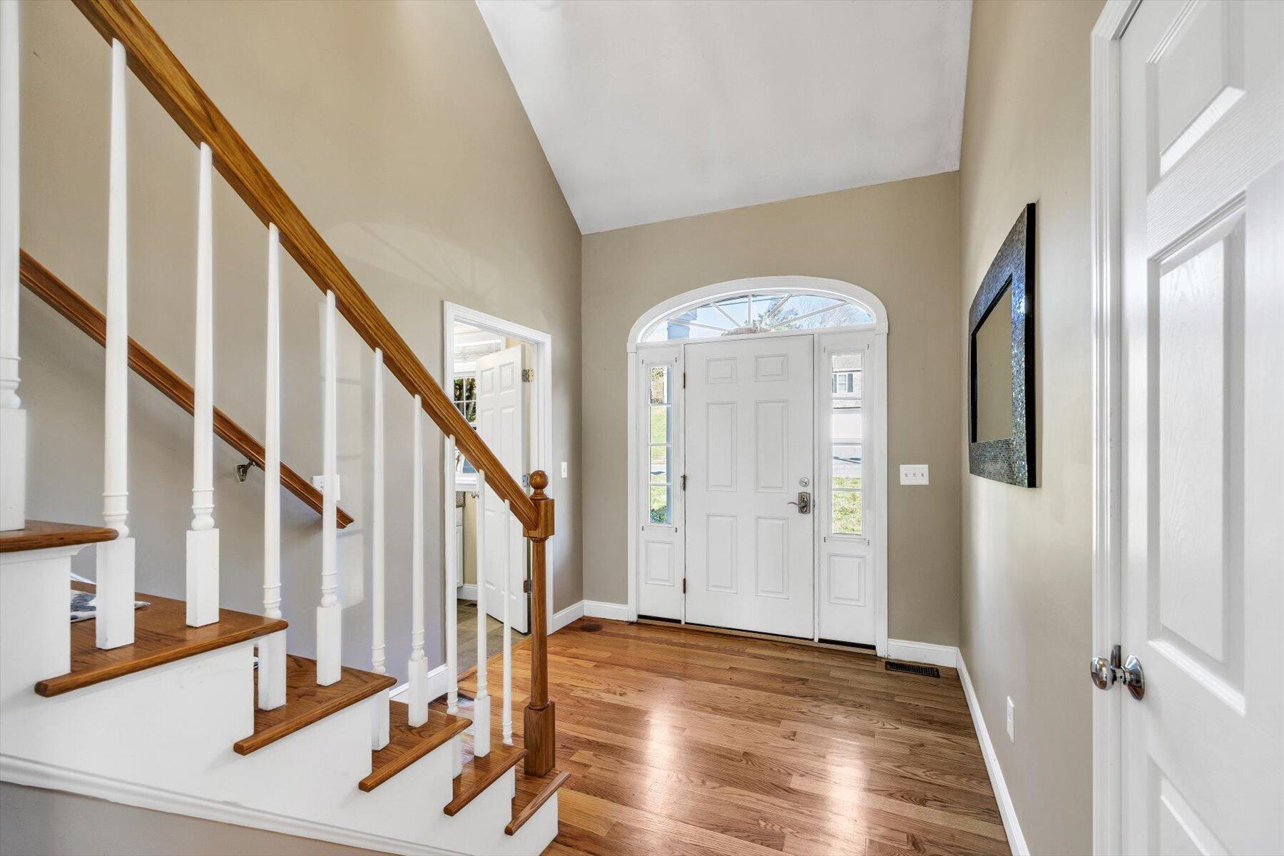 Sandwich, Massachusetts 02563, United States, 3 Bedrooms Bedrooms, ,3 BathroomsBathrooms,Residential,Active,249164