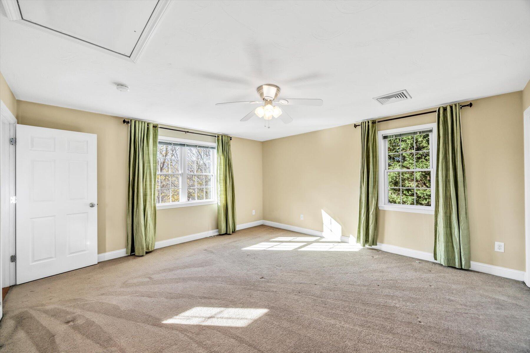 Sandwich, Massachusetts 02563, United States, 3 Bedrooms Bedrooms, ,3 BathroomsBathrooms,Residential,Active,249164